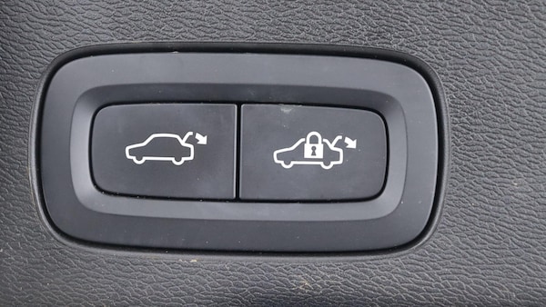 Used Volvo XC60 2022 for sale - 75225918: Photo 35