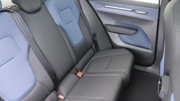 Used Volvo EX30 2025 for sale - 75291906: Photo 6