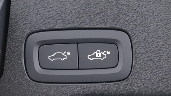 Used Volvo XC60 2025 for sale - 76295240: Photo 35