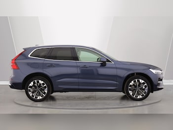 Used Volvo XC60 2025 for sale - 76295240: Photo 3