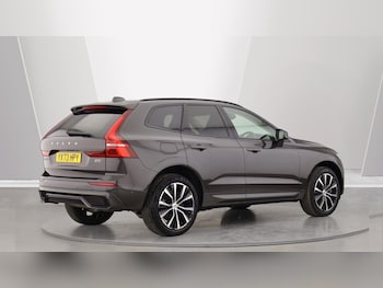 Used Volvo XC60 2023 for sale - 76072068: Photo 2