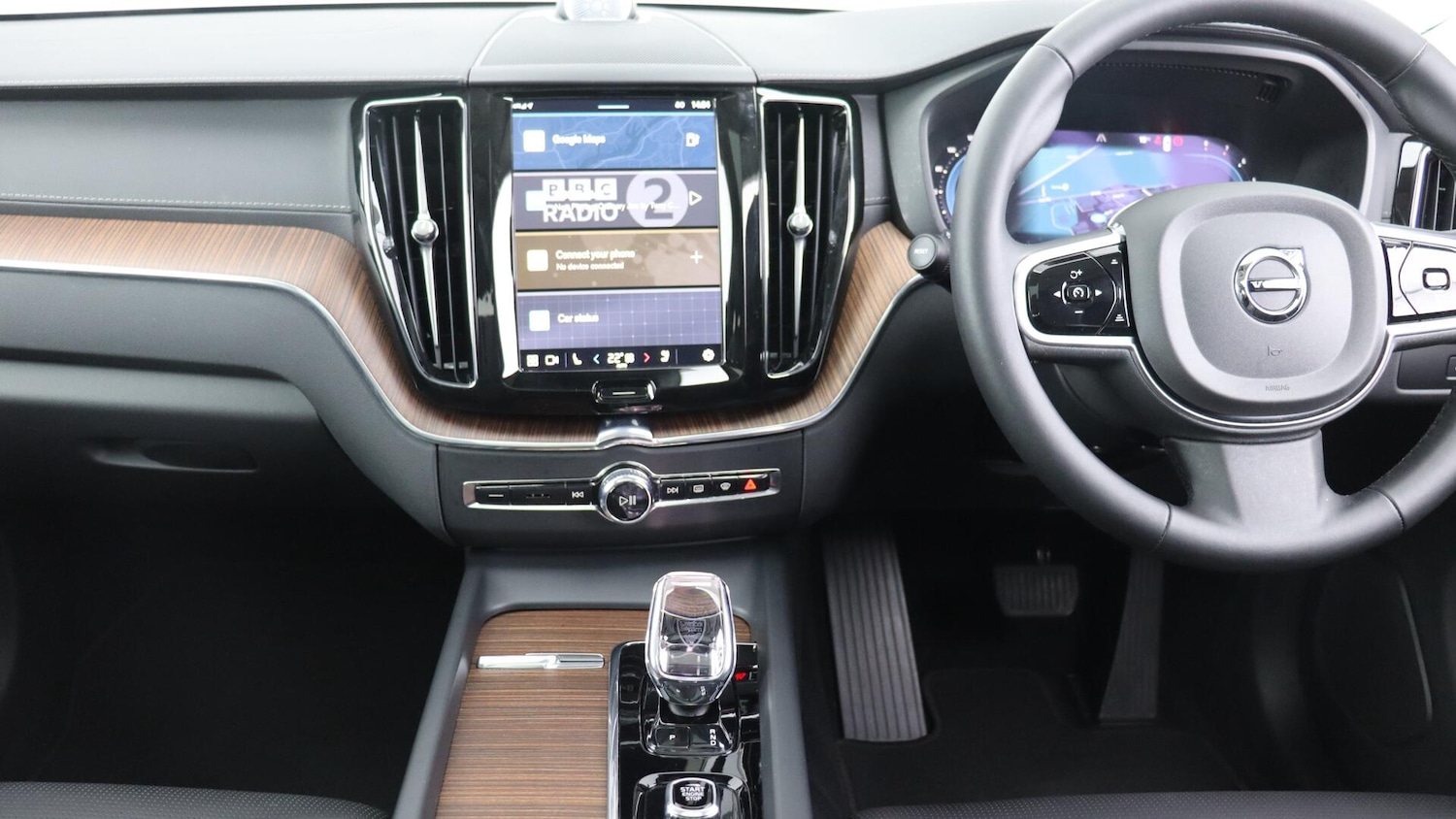 Used Volvo XC60 2023 for sale - 76072068: Photo 5