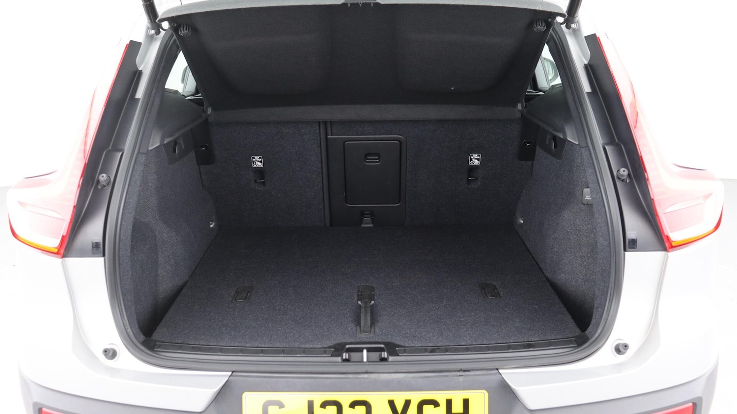 Used Volvo XC40 2023 for sale - 76001391: Photo 13