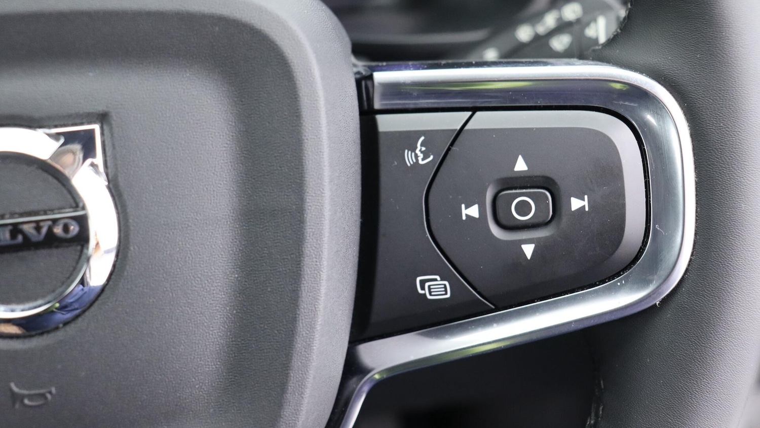 Used Volvo XC40 2023 for sale - 76001391: Photo 22