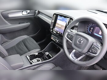 Used Volvo XC40 2023 for sale - 76001391: Photo 4