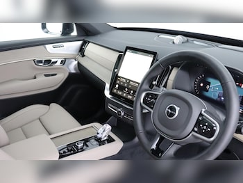 Used Volvo XC90 2025 for sale - 76284062: Photo 4