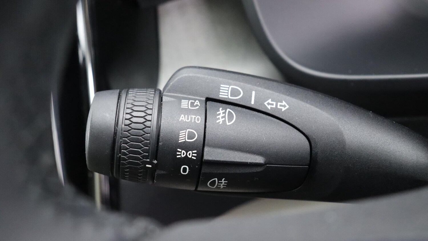 Used Volvo XC40 2023 for sale - 75857755: Photo 20