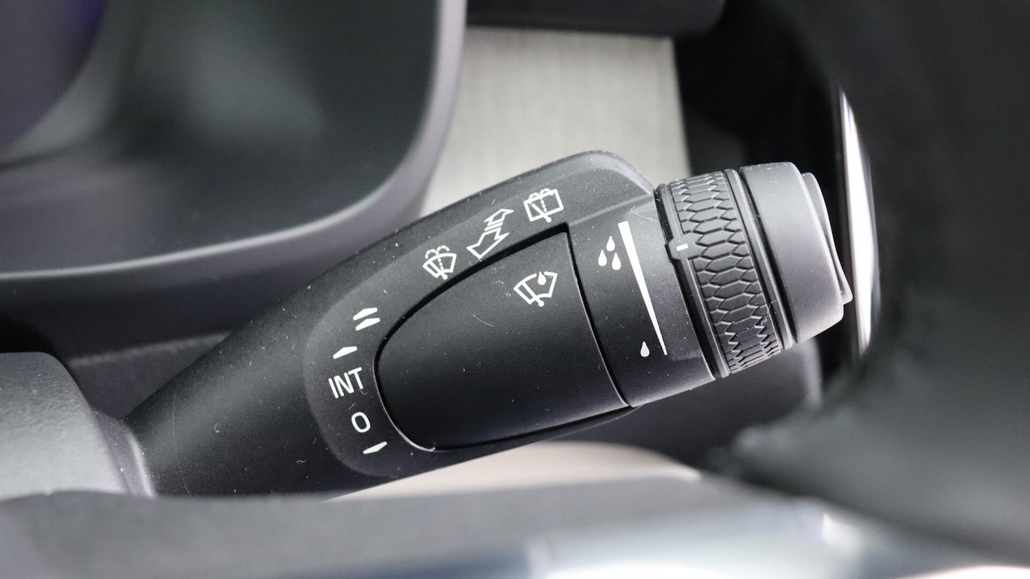 Used Volvo XC40 2023 for sale - 75857755: Photo 23