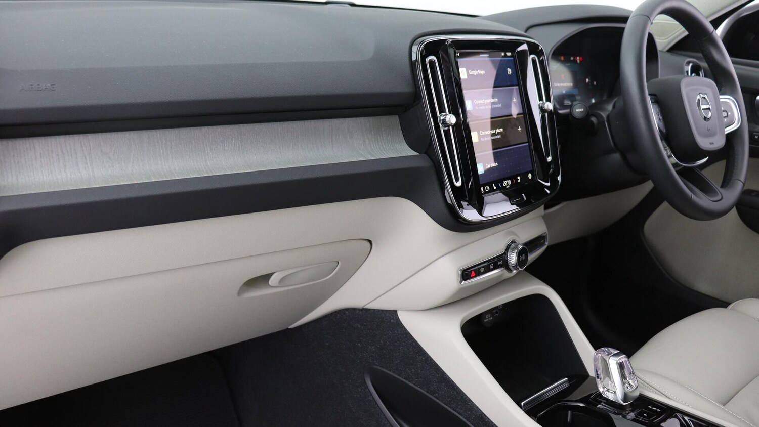 Used Volvo XC40 2023 for sale - 75857755: Photo 41