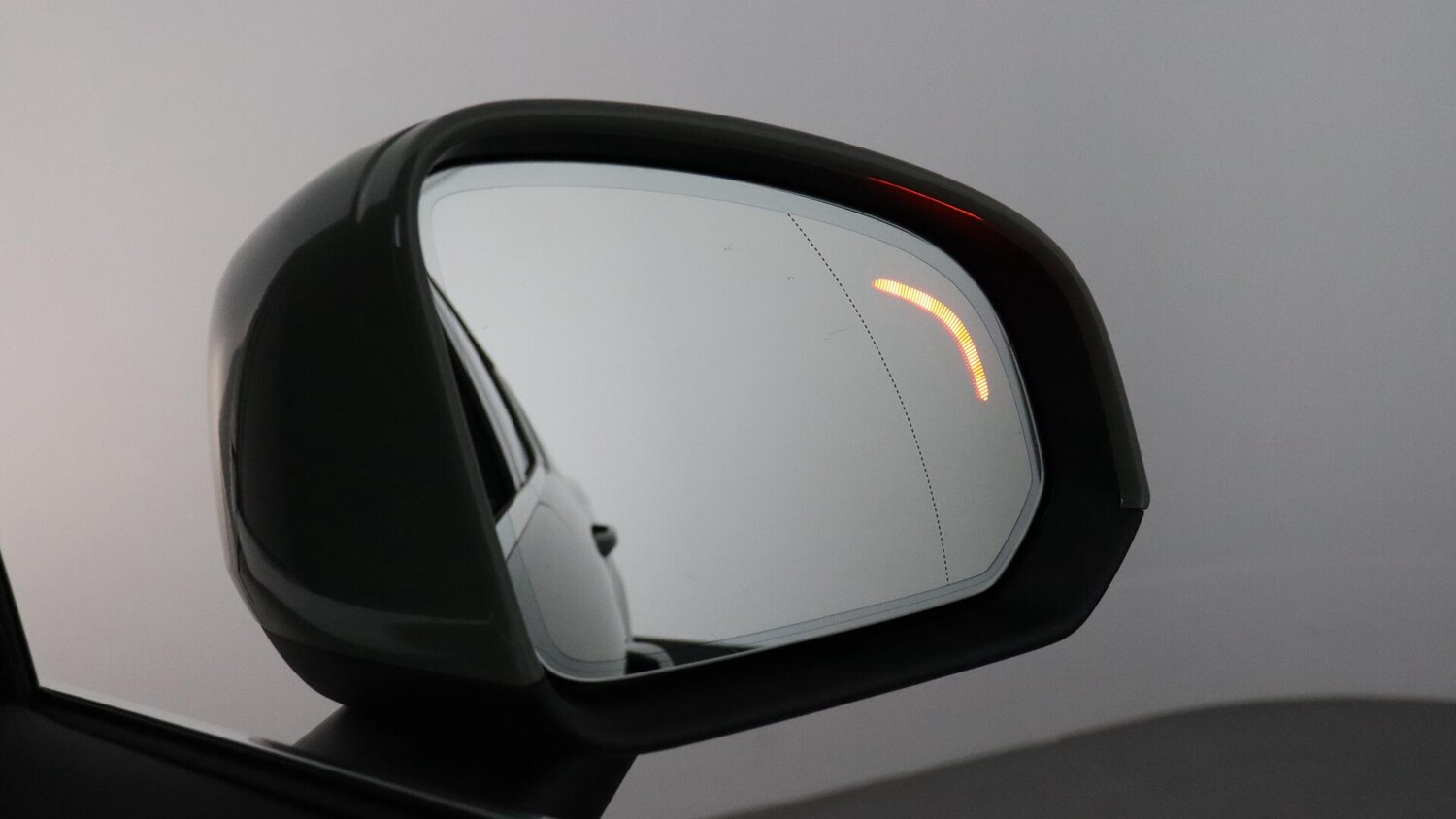 Used Volvo XC40 2025 for sale - 76013325: Photo 32