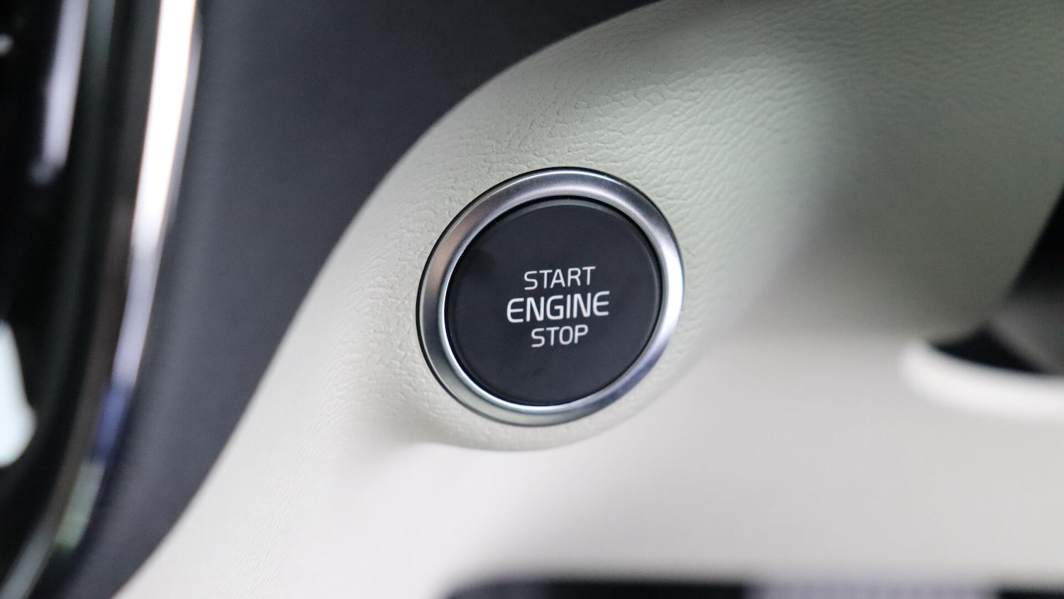 Used Volvo XC40 2025 for sale - 76349710: Photo 27