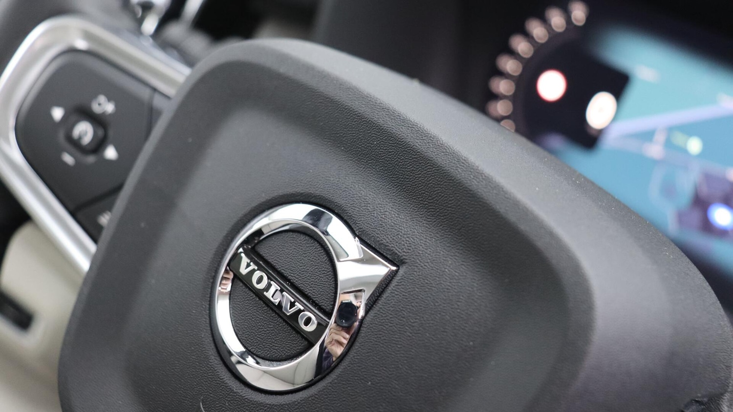 Used Volvo XC40 2025 for sale - 76349710: Photo 46