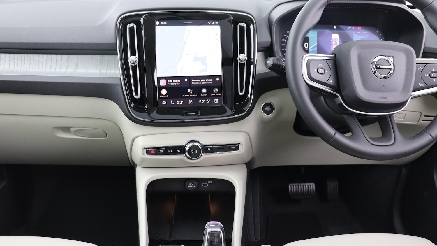 Used Volvo XC40 2025 for sale - 76349710: Photo 5