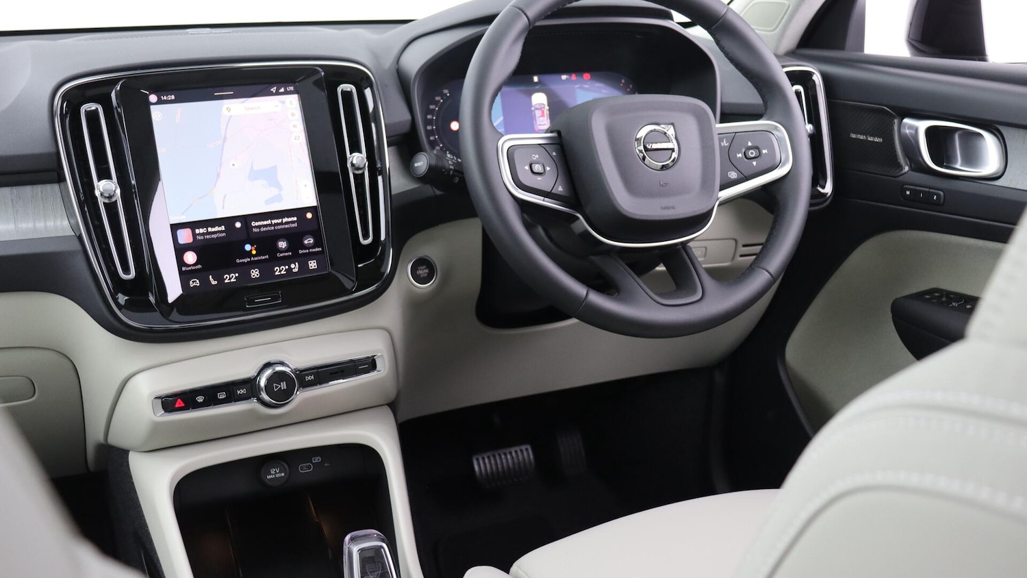 Used Volvo XC40 2025 for sale - 76349710: Photo 50