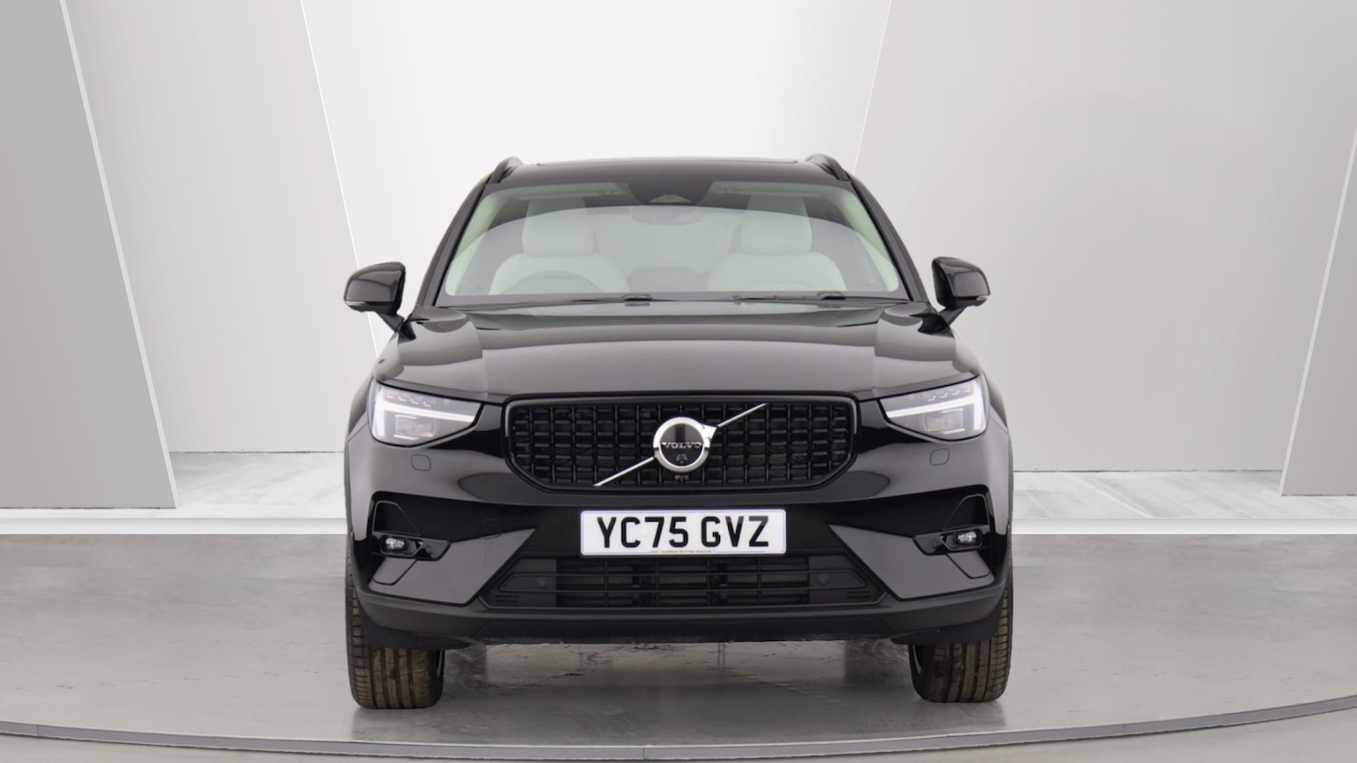 Used Volvo XC40 2025 for sale - 76349710: Photo 8