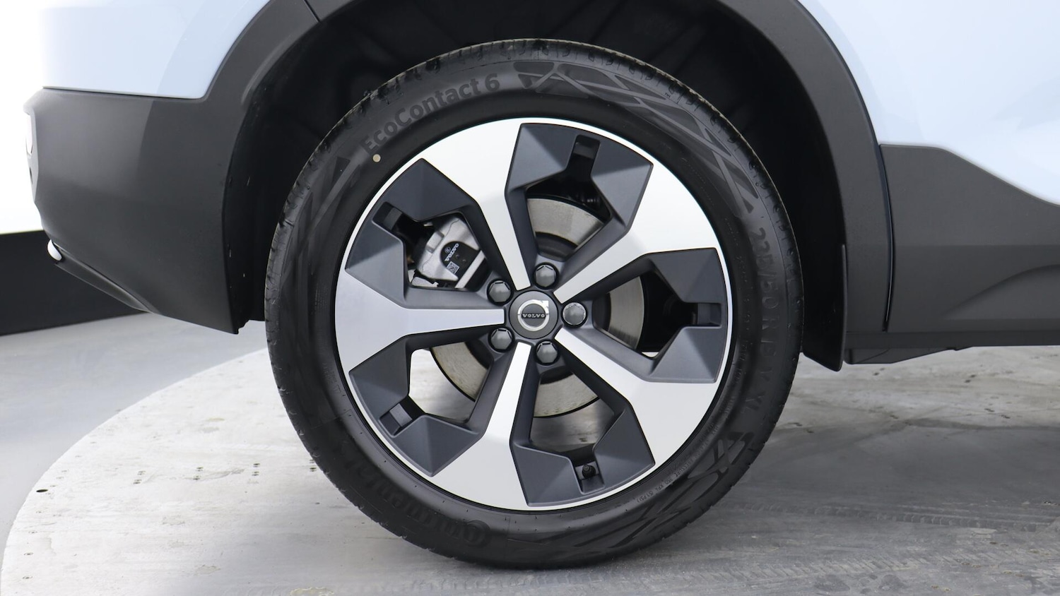 Used Volvo XC40 2025 for sale - 76085454: Photo 16