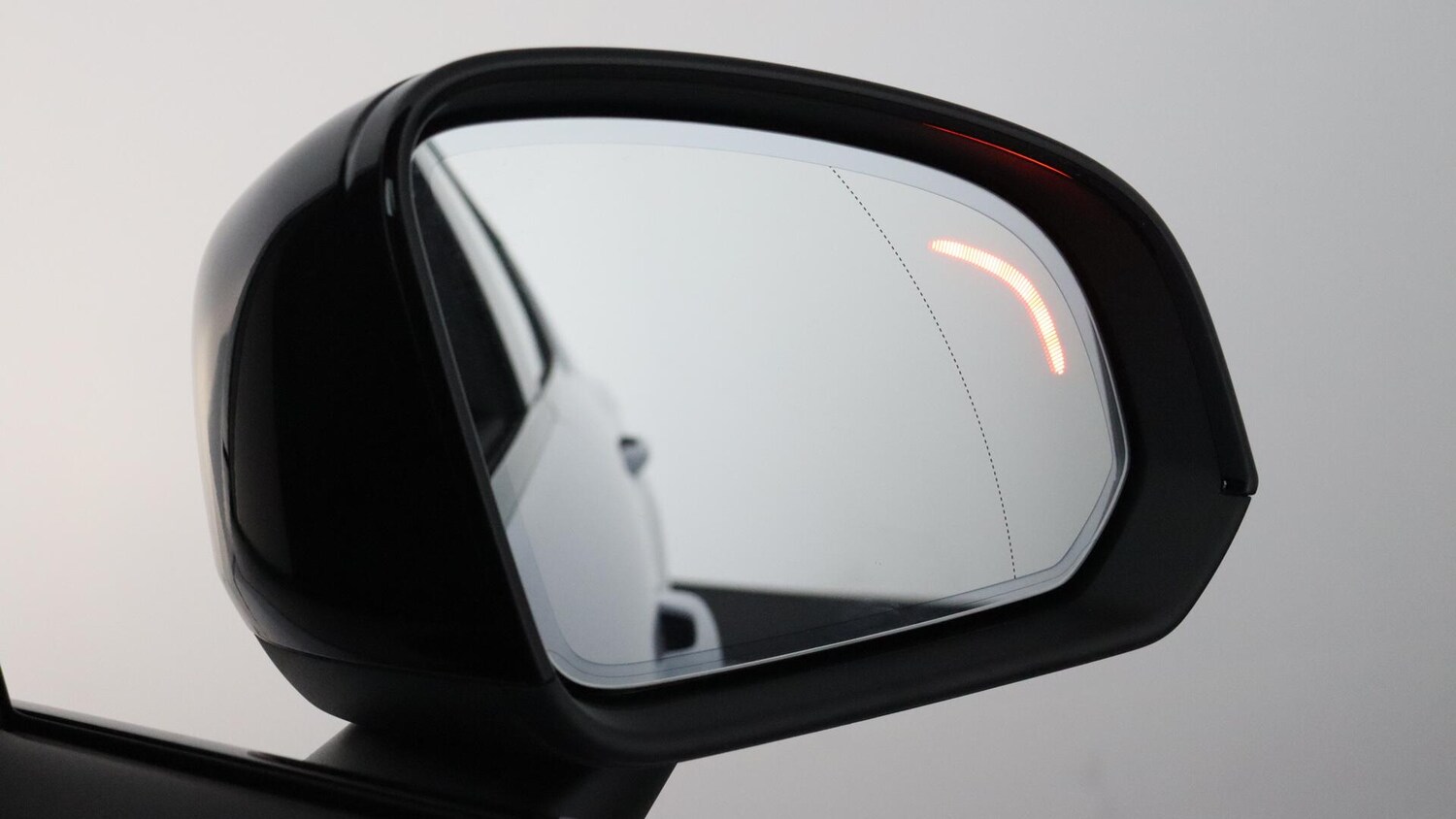Used Volvo XC40 2025 for sale - 76085454: Photo 42