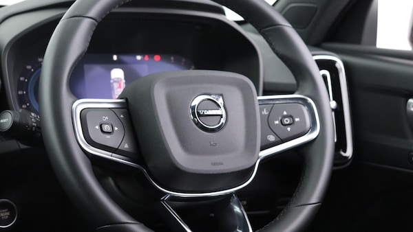 Used Volvo XC40 2025 for sale - 75780744: Photo 10