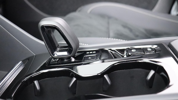 Used Volvo XC40 2025 for sale - 75780744: Photo 45