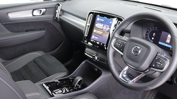 Used Volvo XC40 2025 for sale - 75780744: Photo 4