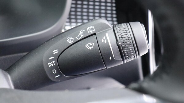 Used Volvo XC40 2025 for sale - 75768631: Photo 23