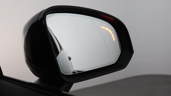 Used Volvo XC40 2025 for sale - 75768631: Photo 32