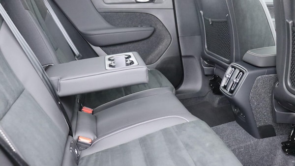 Used Volvo XC40 2025 for sale - 75768631: Photo 33