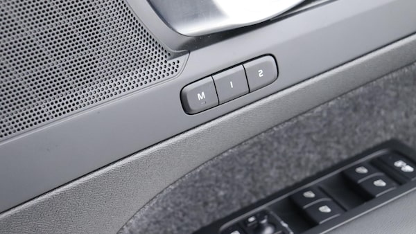 Used Volvo XC40 2025 for sale - 75768631: Photo 42