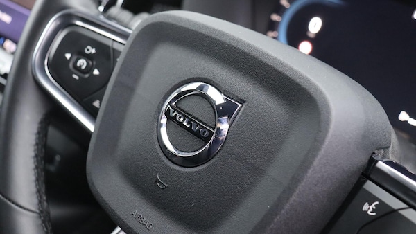 Used Volvo XC40 2025 for sale - 75768631: Photo 45
