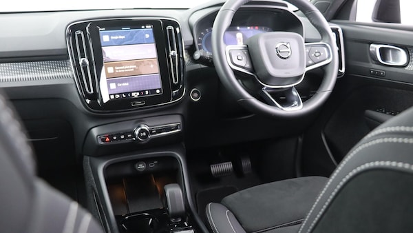Used Volvo XC40 2025 for sale - 75768631: Photo 48