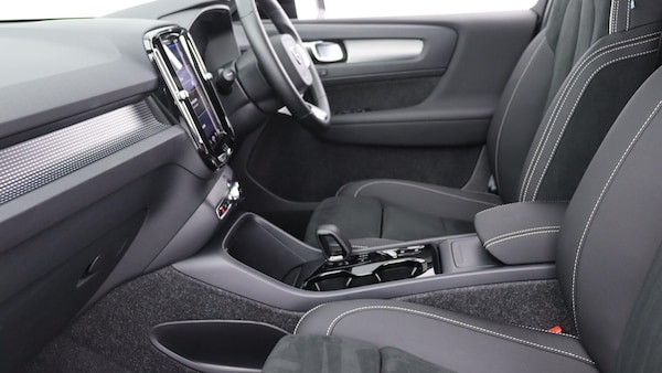 Used Volvo XC40 2025 for sale - 75768631: Photo 49