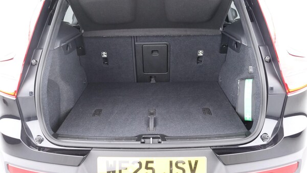 Used Volvo XC40 2025 for sale - 75809267: Photo 13