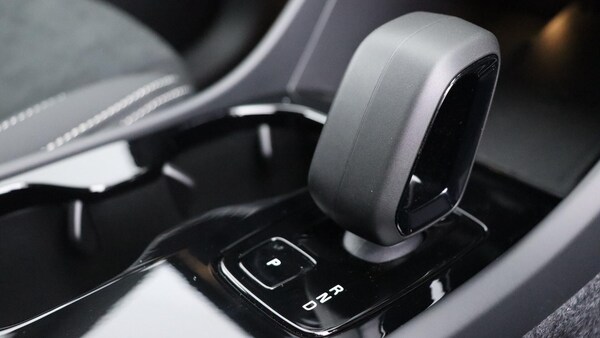 Used Volvo XC40 2025 for sale - 75809267: Photo 25