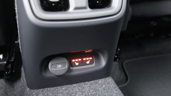Used Volvo XC40 2025 for sale - 75809267: Photo 48