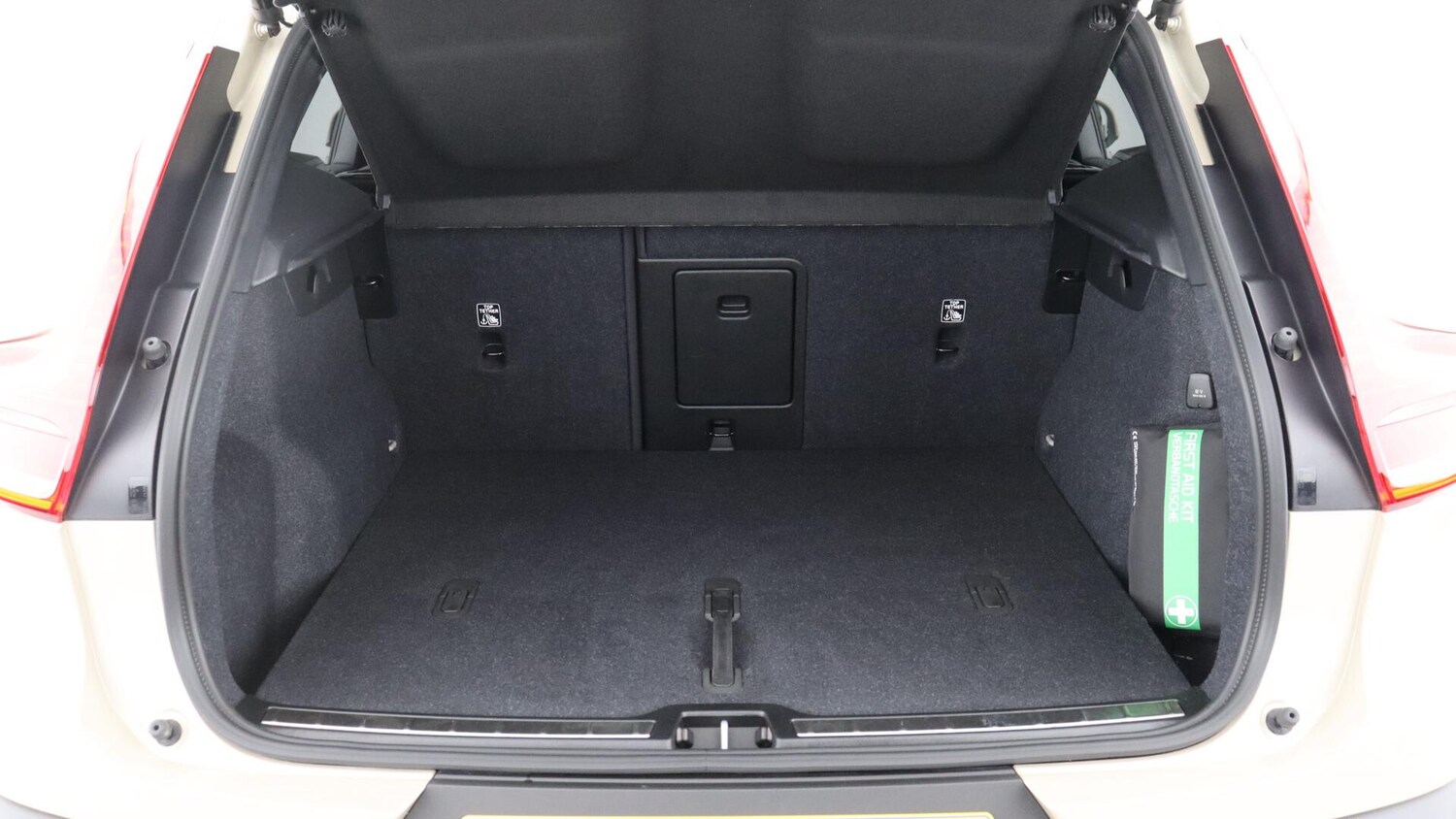 Used Volvo XC40 2025 for sale - 76060779: Photo 13