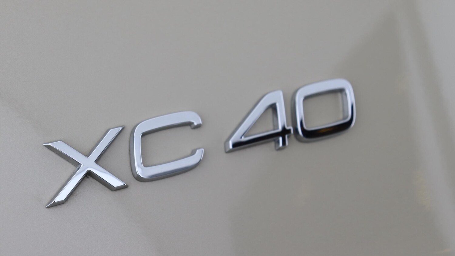 Used Volvo XC40 2025 for sale - 76060779: Photo 15