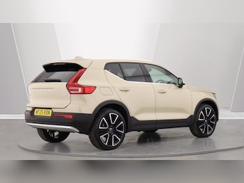 Used Volvo XC40 2025 for sale - 76060779: Photo 2