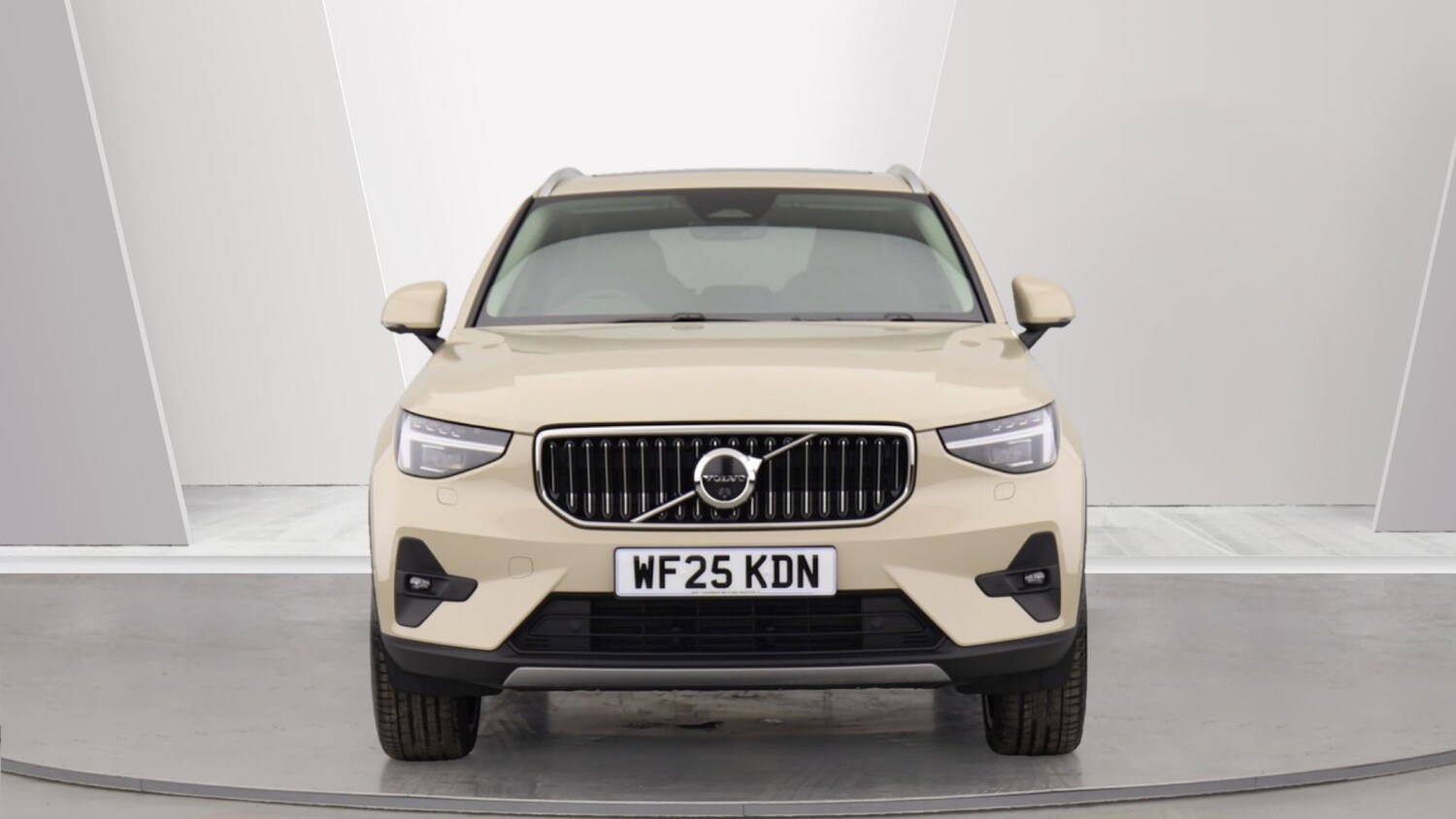 Used Volvo XC40 2025 for sale - 76060779: Photo 8