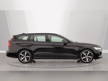 Used Volvo V60 2023 for sale - 75224901: Photo