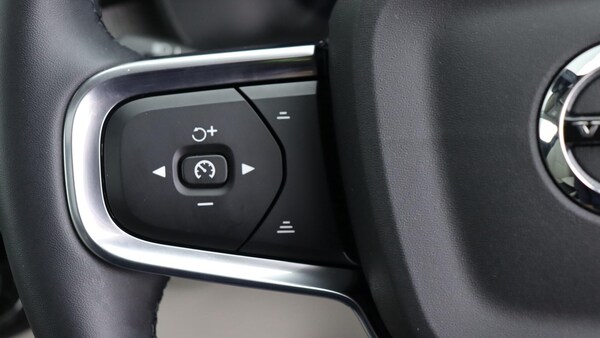 Used Volvo XC40 2025 for sale - 75809750: Photo 21