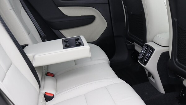 Used Volvo XC40 2025 for sale - 75809750: Photo 33