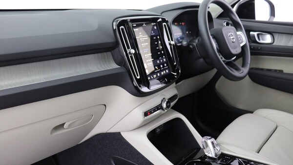 Used Volvo XC40 2025 for sale - 75809750: Photo 51
