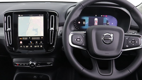 Used Volvo XC40 2025 for sale - 76282867: Photo 10