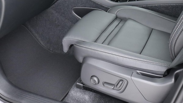 Used Volvo XC40 2025 for sale - 76282867: Photo 30