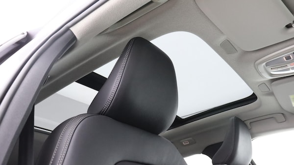Used Volvo XC40 2025 for sale - 76282867: Photo 31