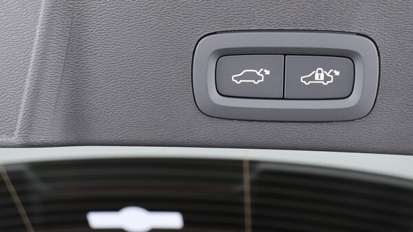 Used Volvo XC40 2025 for sale - 76282867: Photo 35
