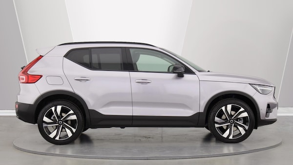 Used Volvo XC40 2025 for sale - 76282867: Photo 3