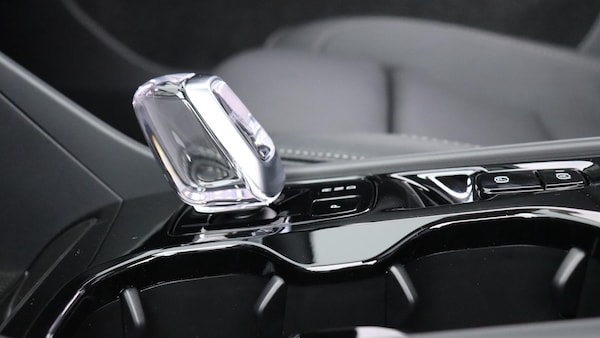 Used Volvo XC40 2025 for sale - 76282867: Photo 43