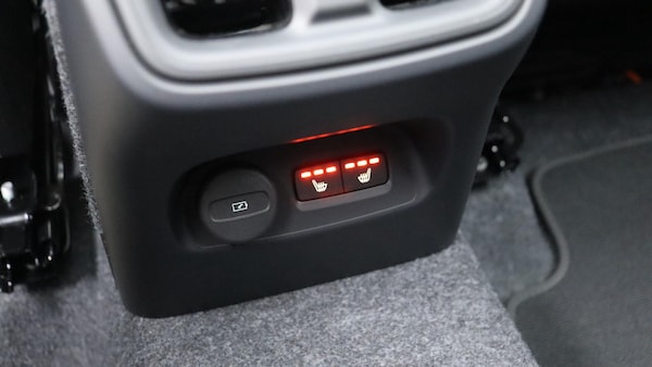 Used Volvo XC40 2025 for sale - 76282867: Photo 45
