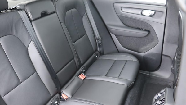 Used Volvo XC40 2025 for sale - 76282867: Photo 6